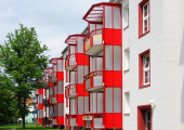 Altersgerechte 3-Raum Wohnung mit Aufzug und bodenebener Dusche zu vermieten.
